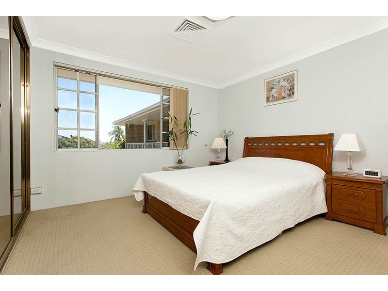2/36 Clevedon Road, Hurstville NSW 2220