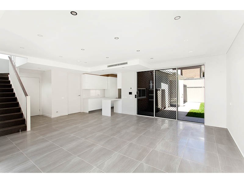 1/ 16-18 Dianella Street, Caringbah NSW 2229