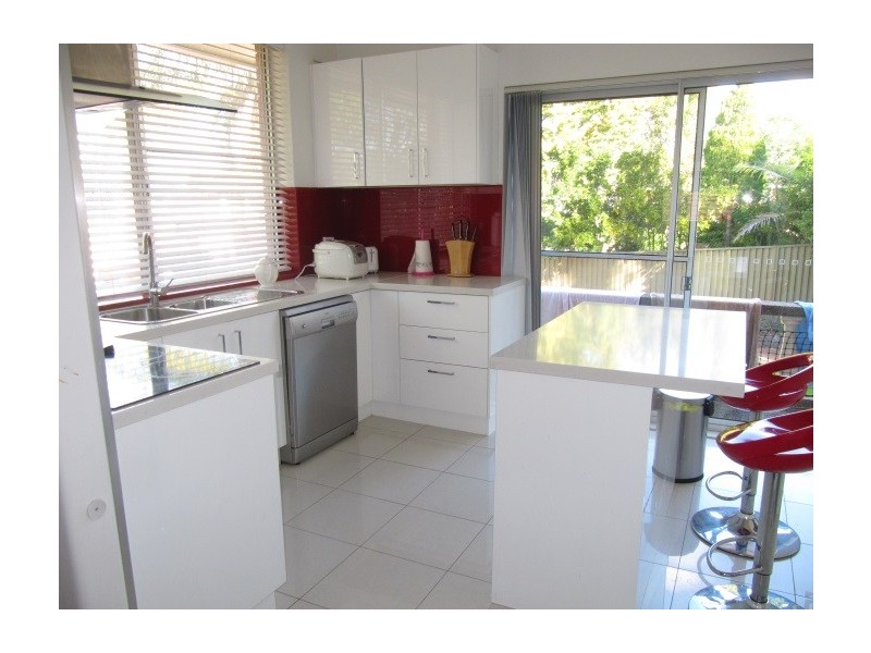 20 Vista Heights Rd, Miranda NSW 2228