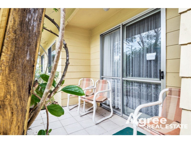 6 Amies Street, Beachmere QLD 4510