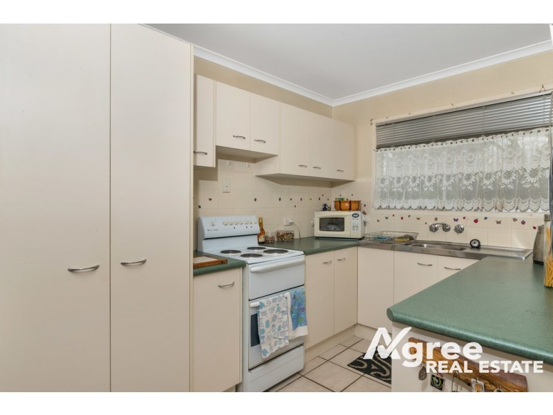 6 Amies Street, Beachmere QLD 4510