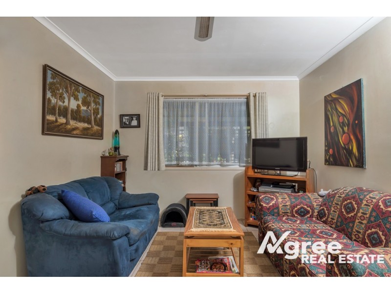 6 Amies Street, Beachmere QLD 4510