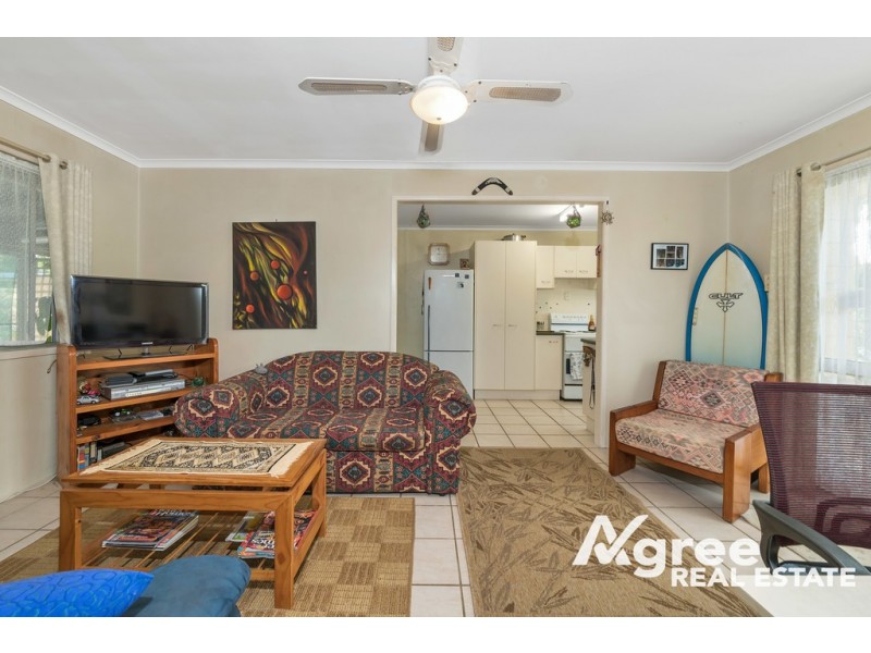 6 Amies Street, Beachmere QLD 4510