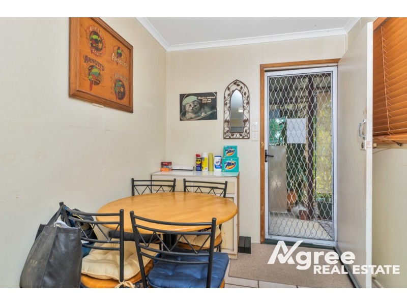 6 Amies Street, Beachmere QLD 4510