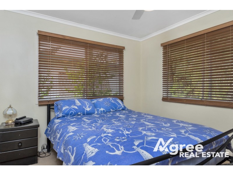 6 Amies Street, Beachmere QLD 4510