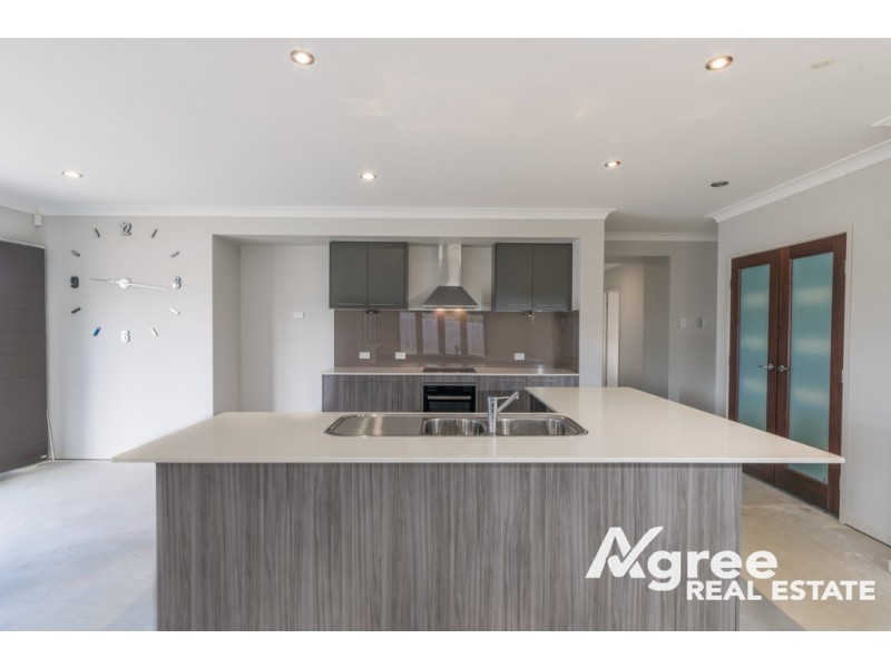 18 Eucalyptus Street, Ningi QLD 4511