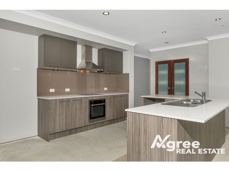 18 Eucalyptus Street, Ningi QLD 4511