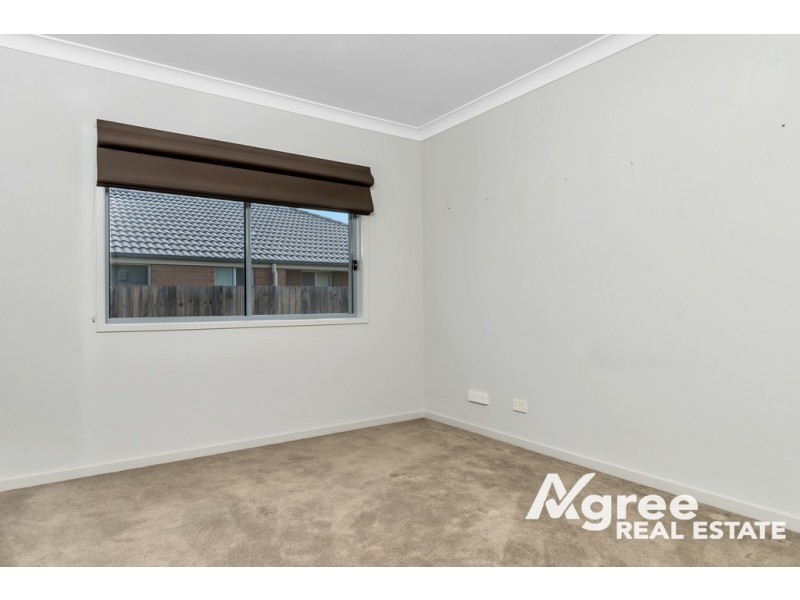 18 Eucalyptus Street, Ningi QLD 4511