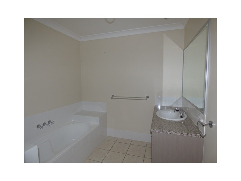 6 Dunwich Street, Sandstone Point QLD 4511