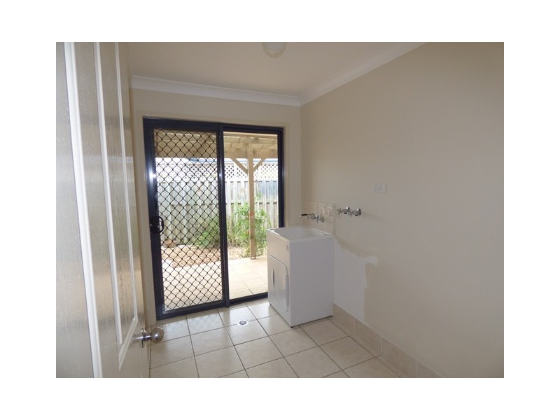 6 Dunwich Street, Sandstone Point QLD 4511