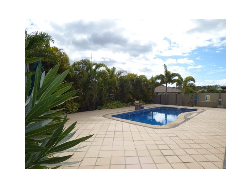 6 Dunwich Street, Sandstone Point QLD 4511