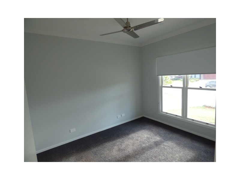 12 Bora Street, Ningi QLD 4511