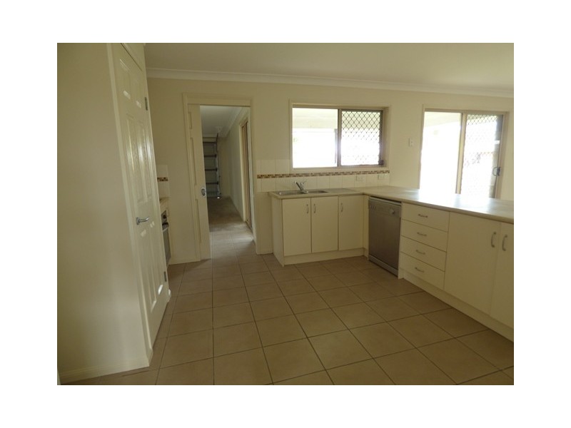 2 Sellens Court, Ningi QLD 4511