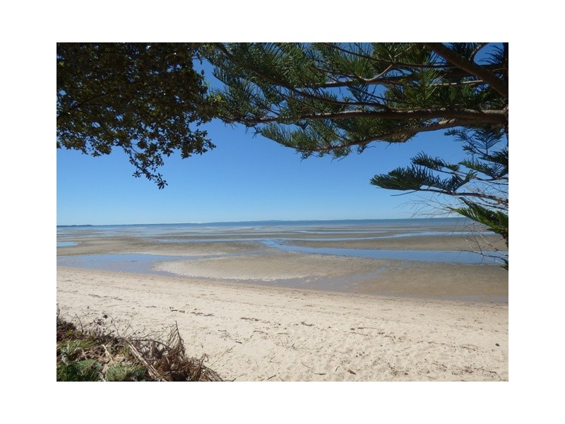 1/65 Coronation Avenue, Beachmere QLD 4510