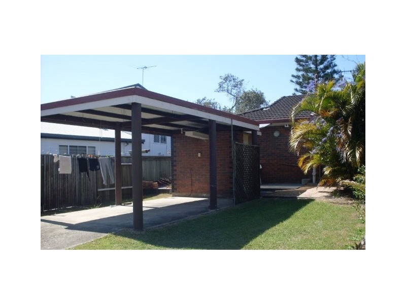 1/65 Coronation Avenue, Beachmere QLD 4510