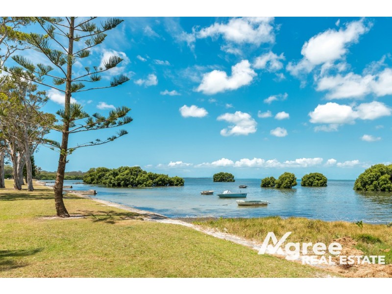 27 Esplanade, Godwin Beach QLD 4511