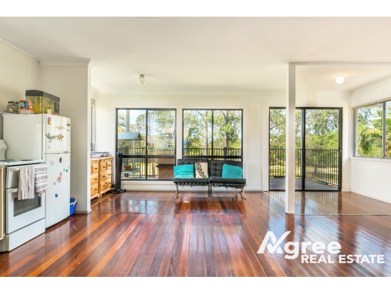 27 Esplanade, Godwin Beach QLD 4511