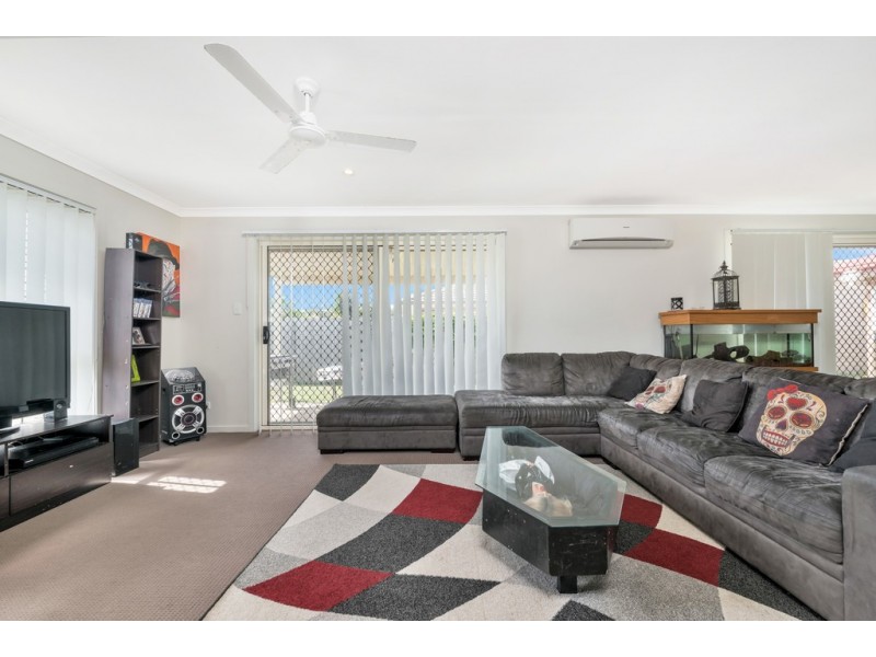 24 Broadleaf Place, Ningi QLD 4511
