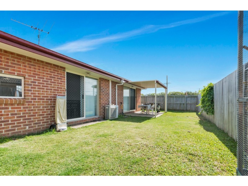24 Broadleaf Place, Ningi QLD 4511