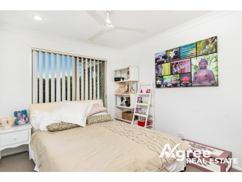 305 Bestmann Road, Sandstone Point QLD 4511