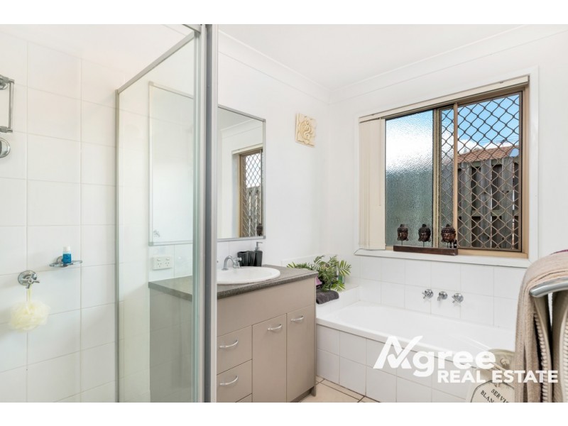 305 Bestmann Road, Sandstone Point QLD 4511