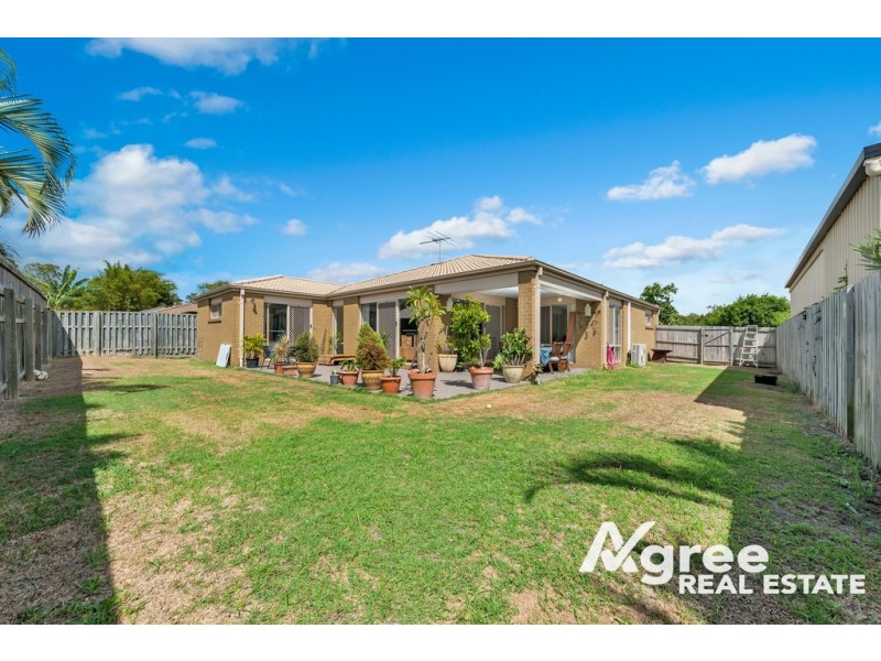 305 Bestmann Road, Sandstone Point QLD 4511