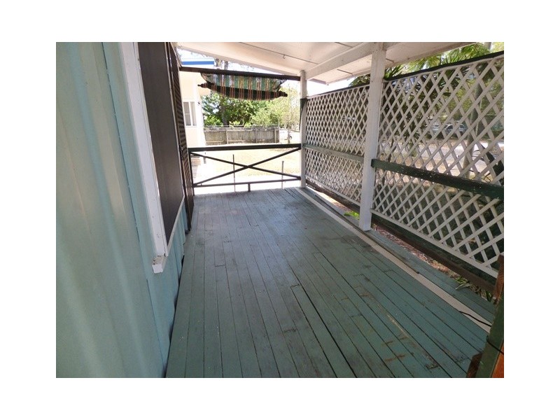 4 Lalroy Street, Beachmere QLD 4510