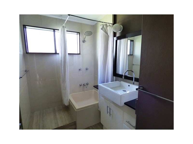 274 Bishop Road, Beachmere QLD 4510