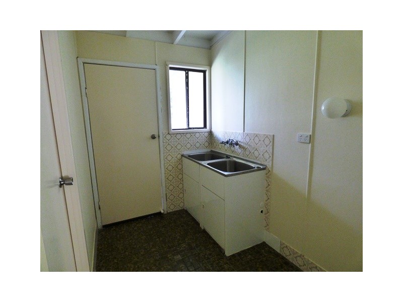 274 Bishop Road, Beachmere QLD 4510