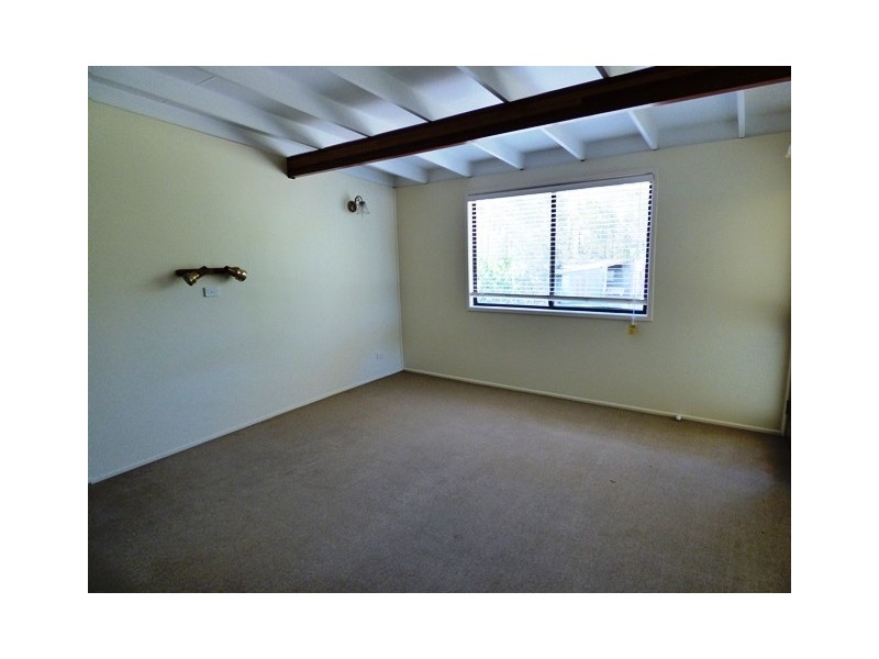 274 Bishop Road, Beachmere QLD 4510