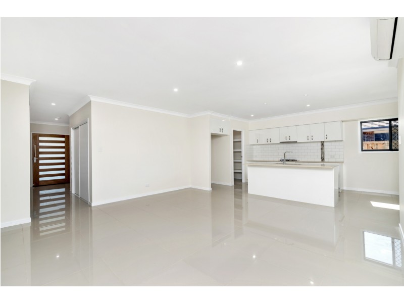14 Grasstree Place, Ningi QLD 4511