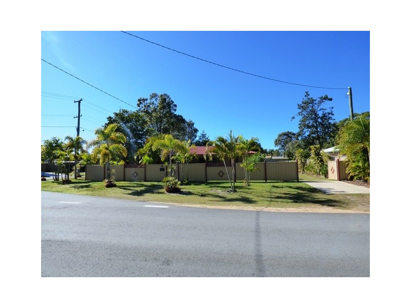 8 Regina Avenue, Ningi QLD 4511