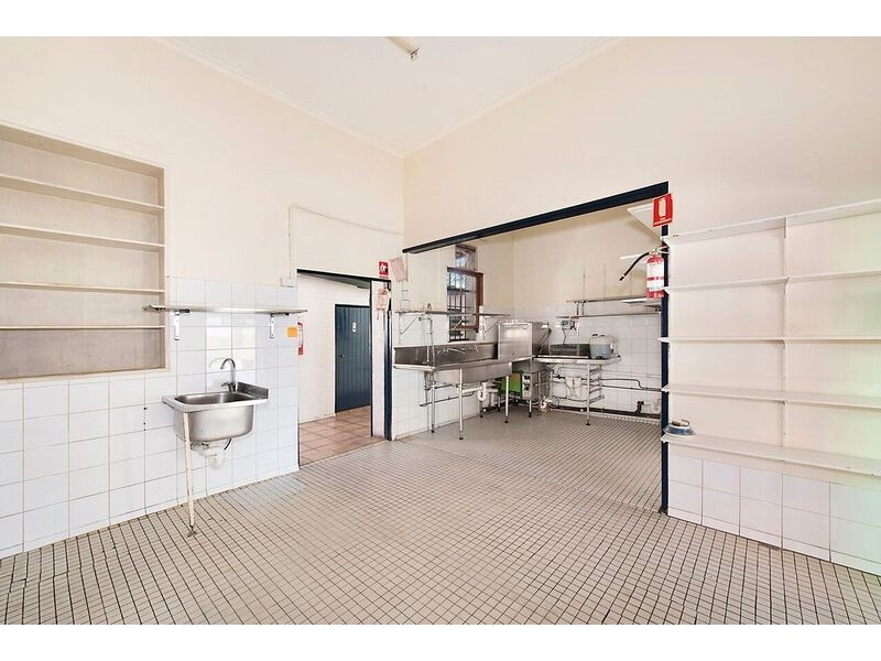 667 Stanley Street, Woolloongabba QLD 4102