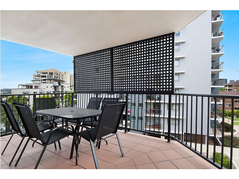 16/75 Thorn Street, Kangaroo Point QLD 4169