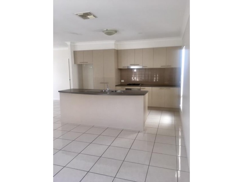 6 Moorhen Lane, North Lakes QLD 4509