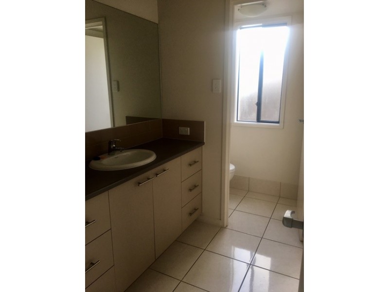 6 Moorhen Lane, North Lakes QLD 4509
