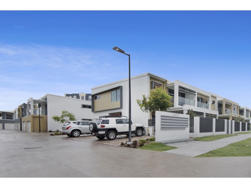 16/3400 Panorama Drive, Carrara QLD 4211