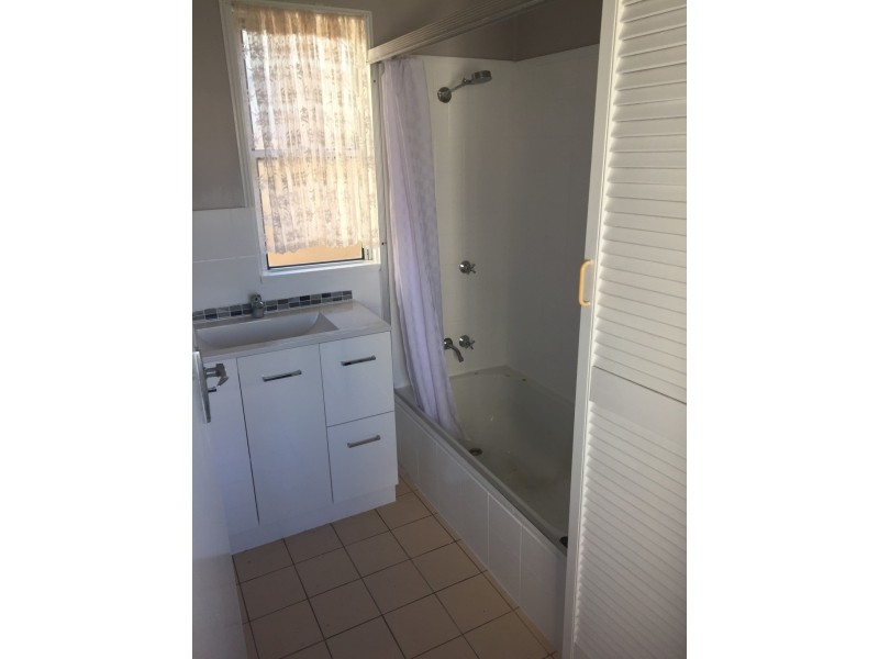 10 Ralph Street, Clontarf QLD 4019