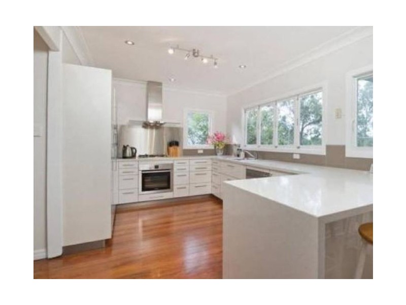 90 Simpsons Road, Bardon QLD 4065