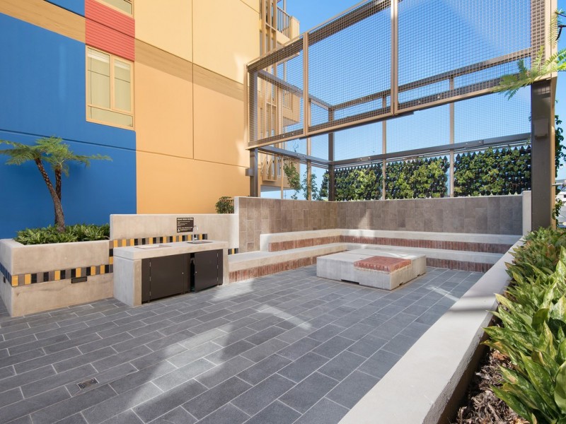 802/9 Machinery Street, Bowen Hills QLD 4006