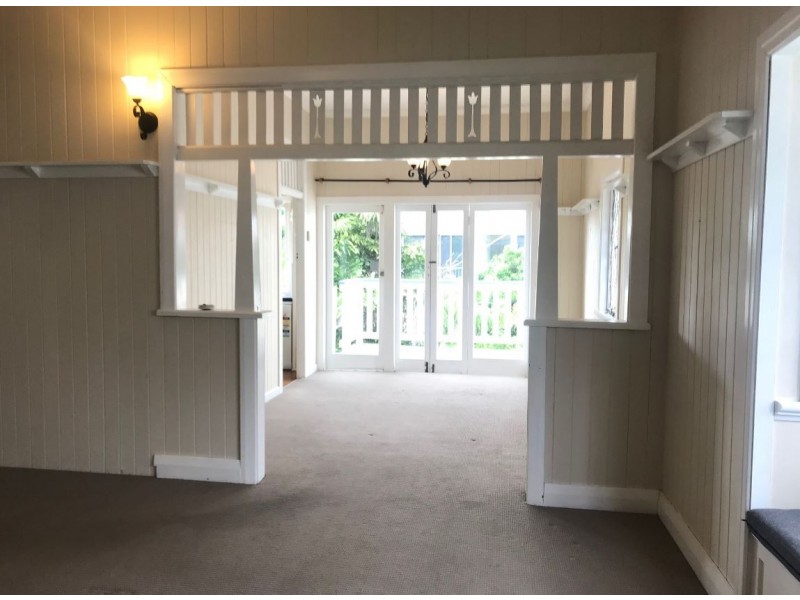 5 Crescent Road, Hamilton QLD 4007