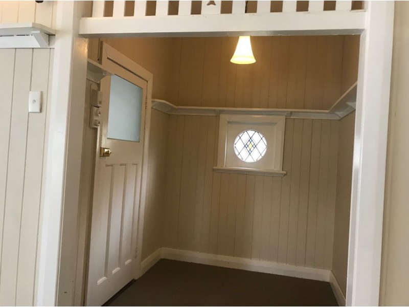 5 Crescent Road, Hamilton QLD 4007