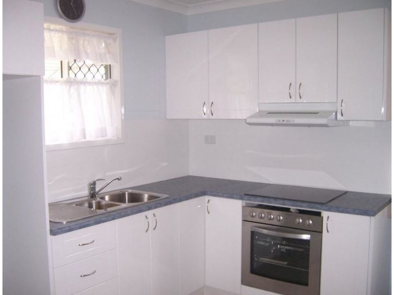 1/33 Tingalpa Street, Wynnum QLD 4178