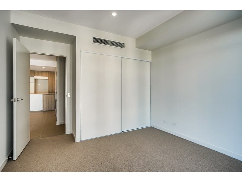 4403/18 Parkside Circuit, Hamilton QLD 4007