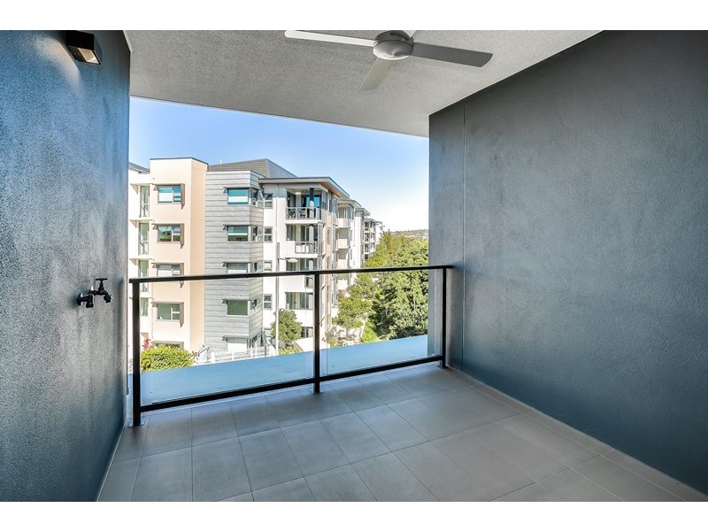 4403/18 Parkside Circuit, Hamilton QLD 4007