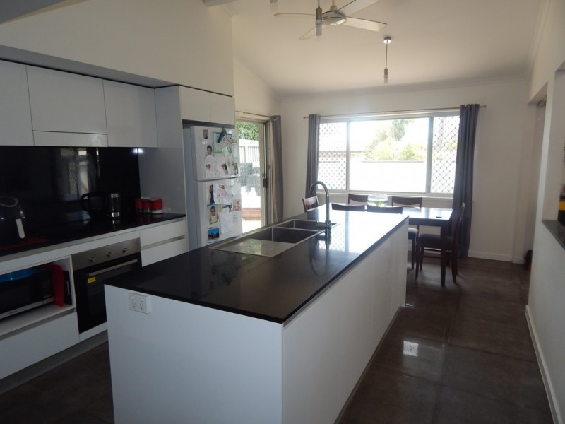 4 Robert Street, Mango Hill QLD 4509