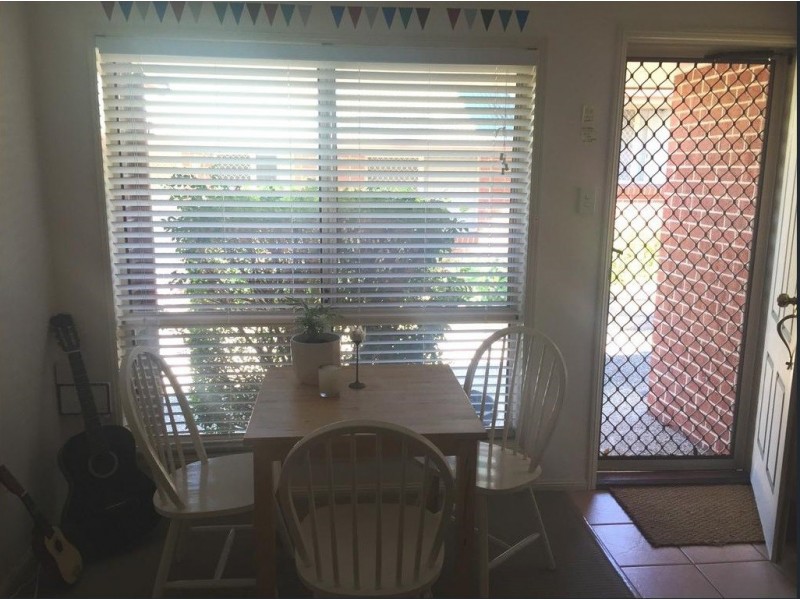 4/27 Fenton Street, Fairfield QLD 4103