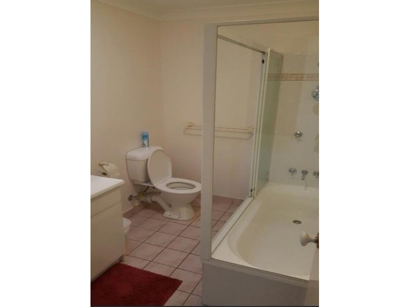 4/27 Fenton Street, Fairfield QLD 4103