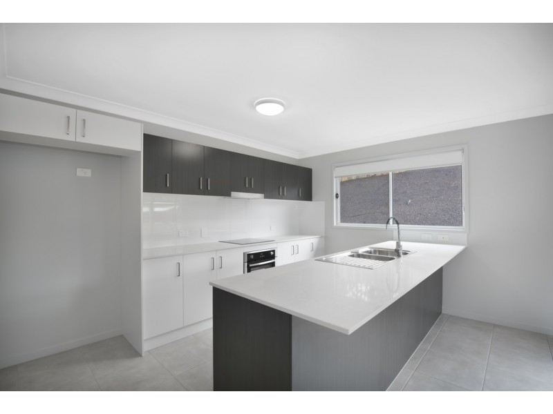 29 Meander Circuit, Holmview QLD 4207