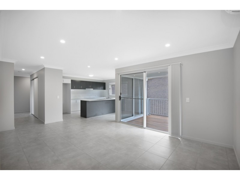 29 Meander Circuit, Holmview QLD 4207